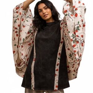 Blue Velvet Strawberry Flutter Sleeve Top Large